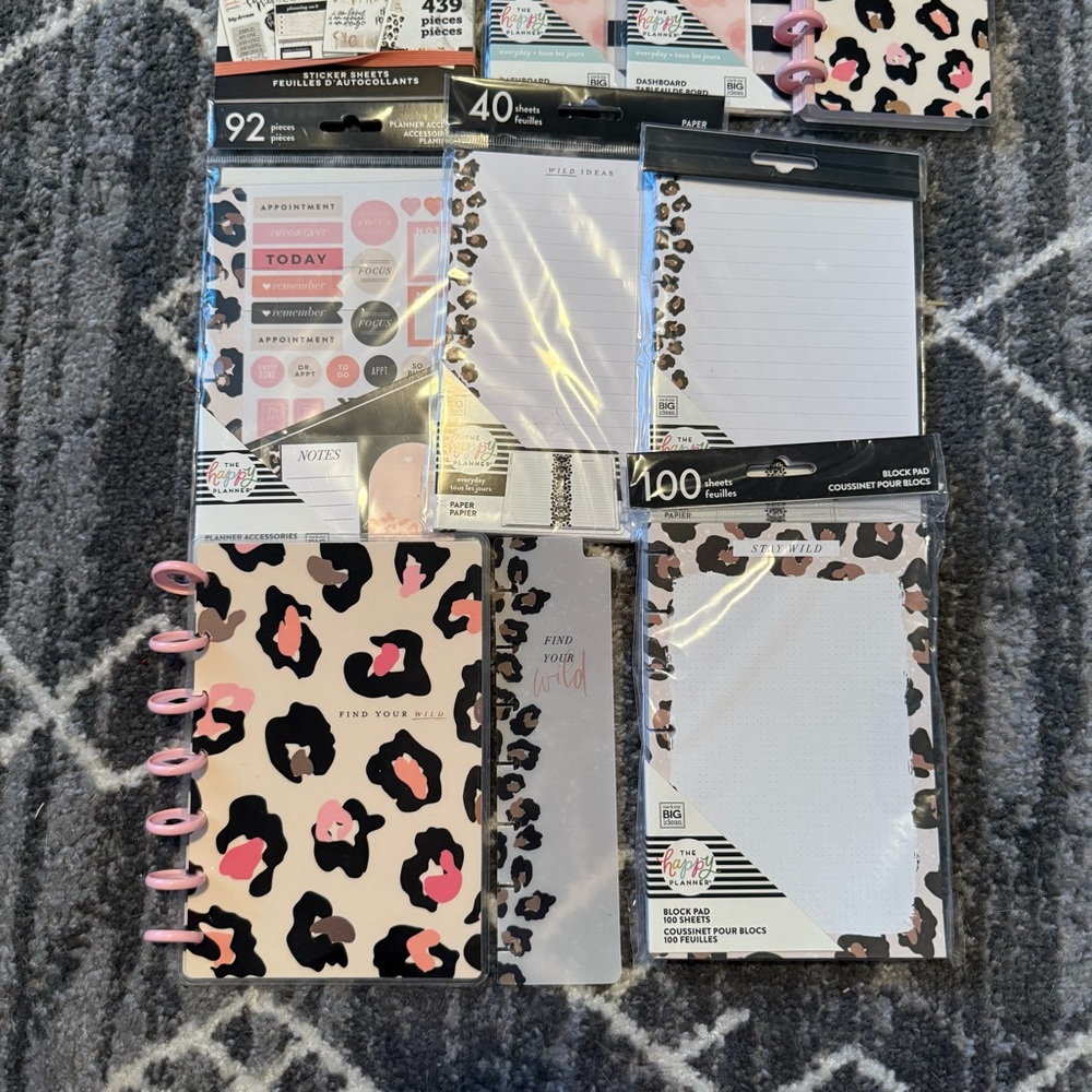 Happy Planner Wild Style Bundle (most never been used) - Picture 4 of 4
